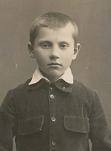 Tadeusz Ślipko w okresie dzieciństwa (Fot. prywatne archiwum T. Ślipko SJ)
