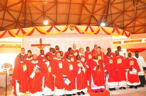 po-mszy-sw-pamiatkowe-zdjecie